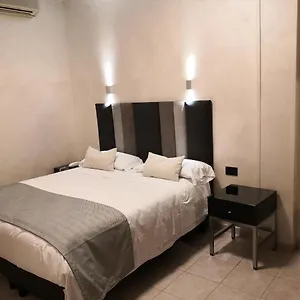 Szálloda Rimini, Róma